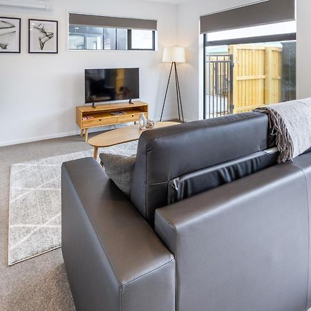 2Br Townhouse: Cosy, Close To City, Car Park Christchurch Exterior photo
