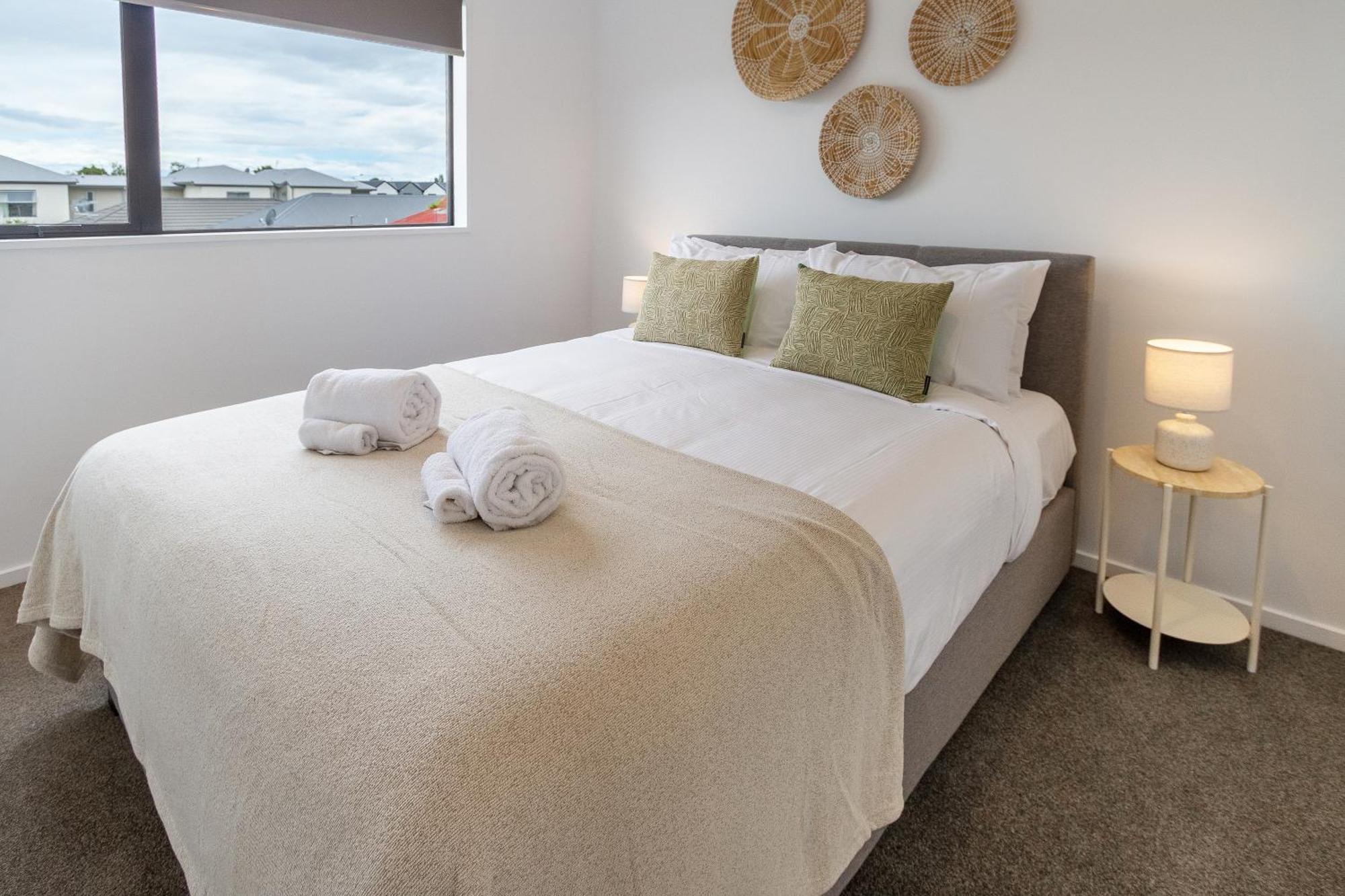 2Br Townhouse: Cosy, Close To City, Car Park Christchurch Exterior photo
