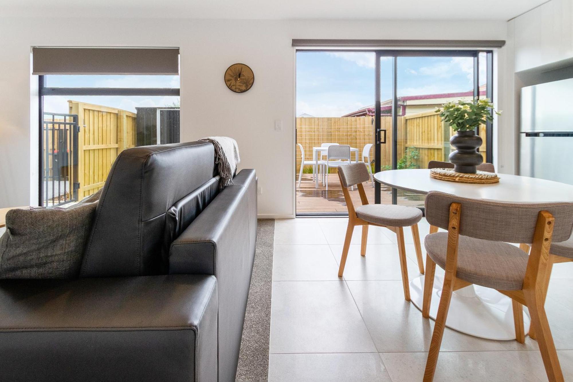 2Br Townhouse: Cosy, Close To City, Car Park Christchurch Exterior photo